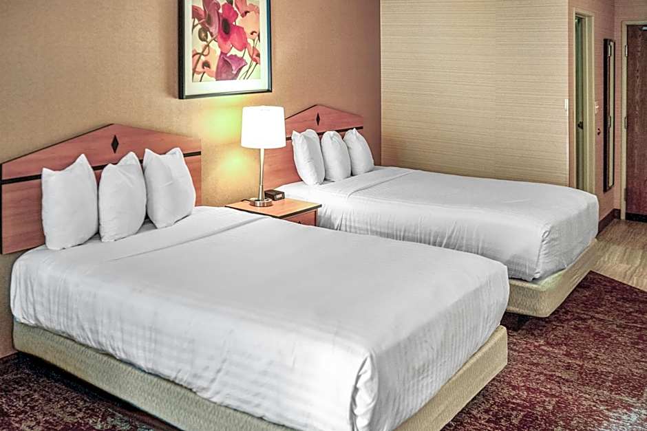 Crystal Inn Hotel & Suites - Midvalley