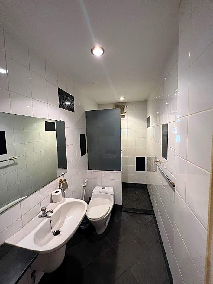 Aquarius Gay Guesthouse and Sauna