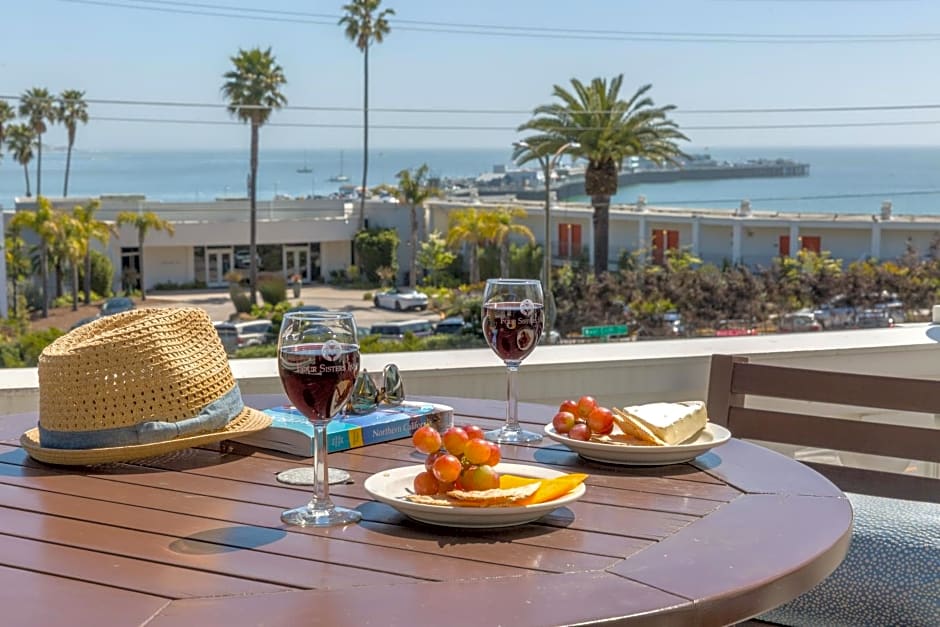 West Cliff Inn, A Four Sisters Inn