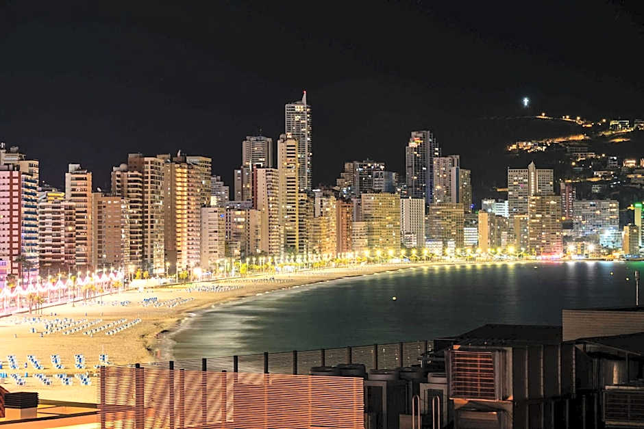 Limehome Benidorm Calle Major