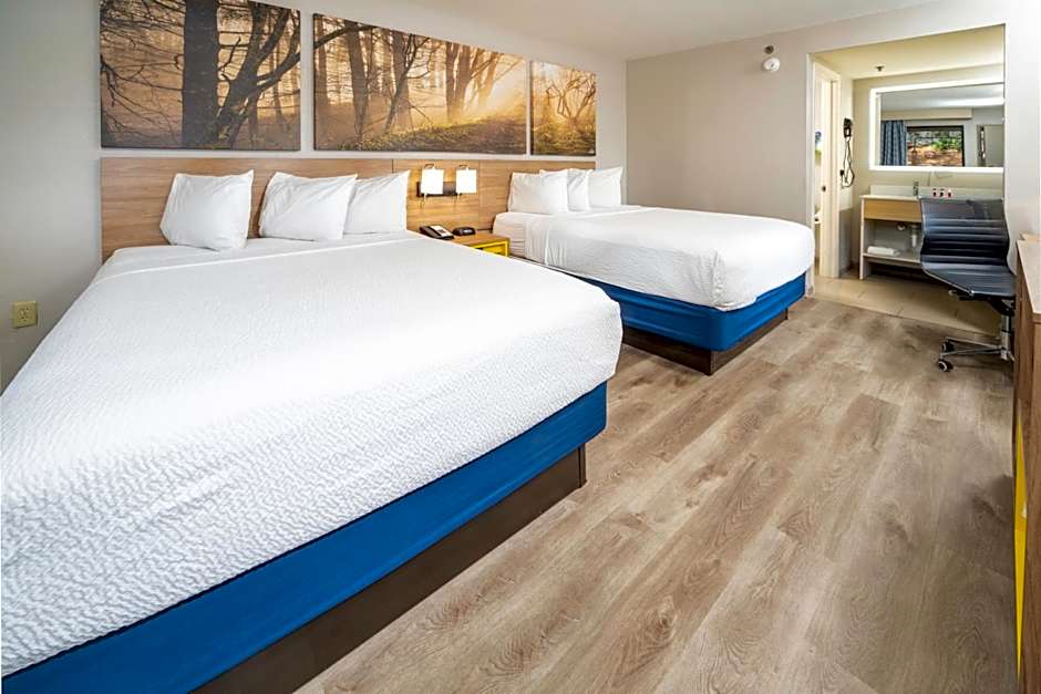 Days Inn by Wyndham Atlanta Stone Mountain