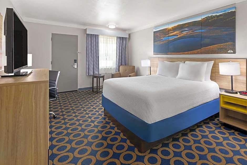 Days Inn by Wyndham Wauseon