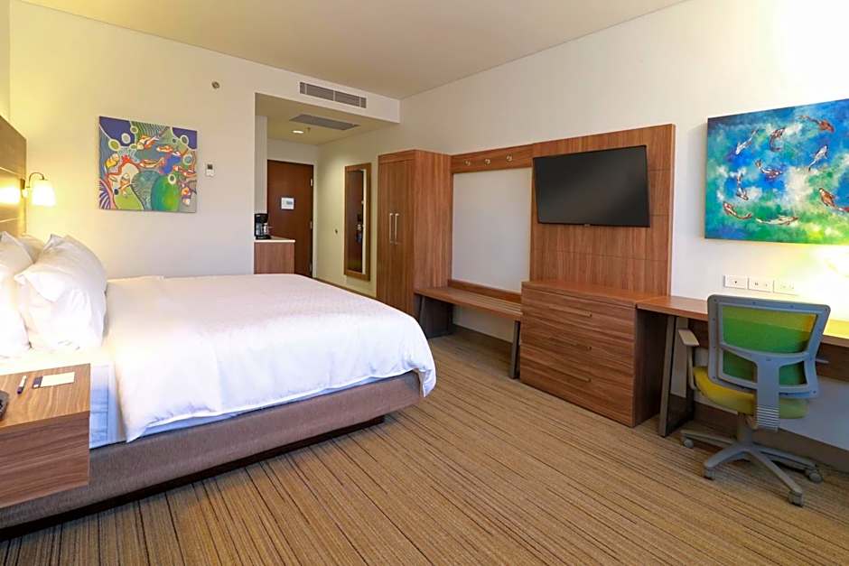 Holiday Inn Express And Suites Ensenada Centro By IHG