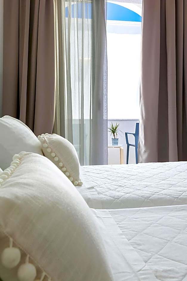 Memories Beach Hotel