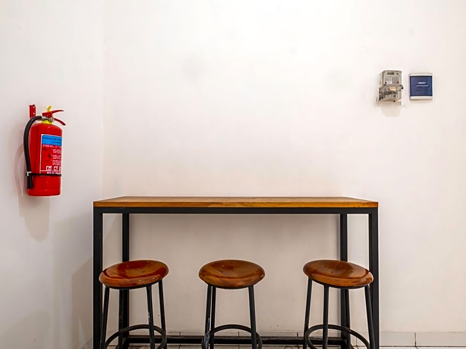 Hotel O Syariah Tasikmalaya Near Universitas Siliwangi Formerly Siliwangi Guest House