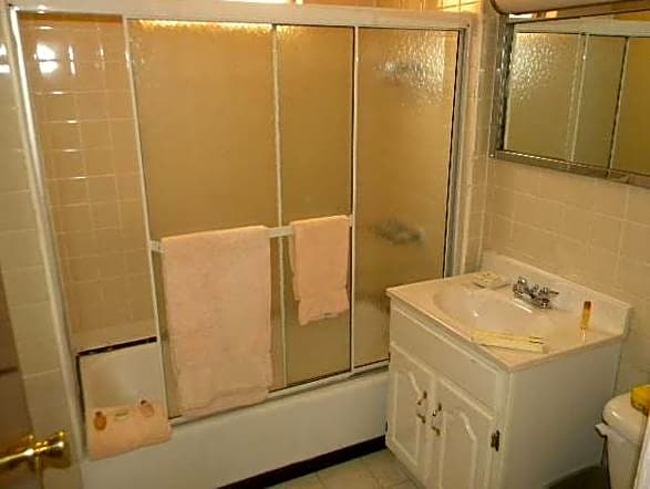 Midwood Suites Brooklyn