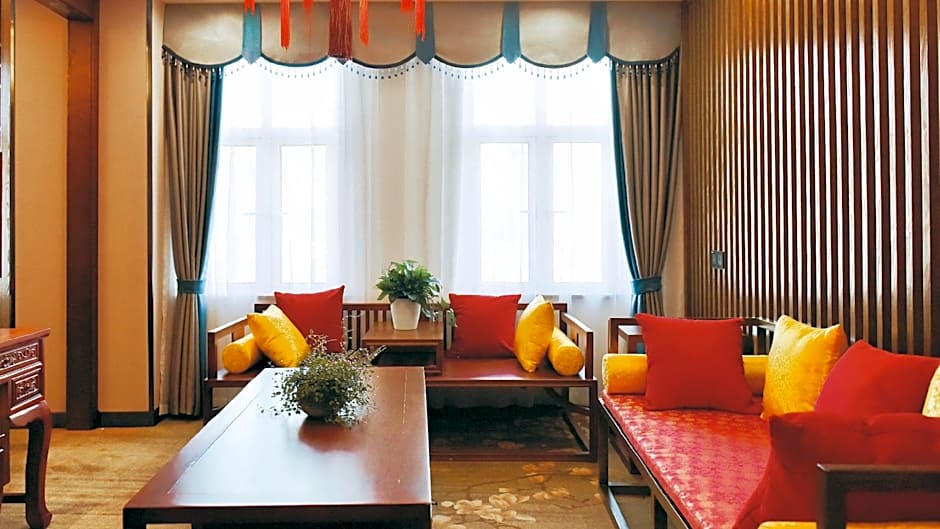 VX Wuxi Jiangyin High-tech Zone Panlongshan Park Hotel