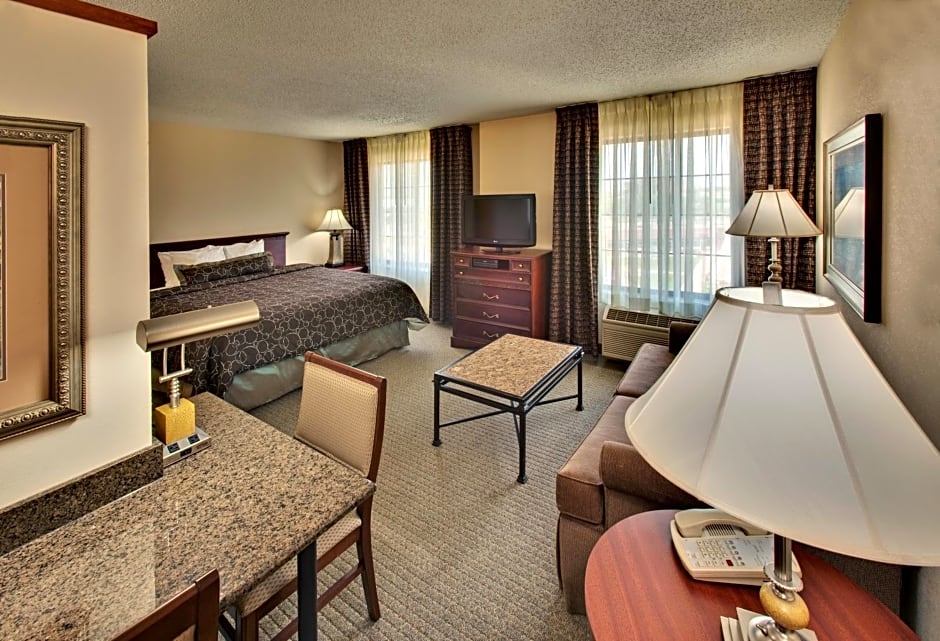 Staybridge Suites West Des Moines