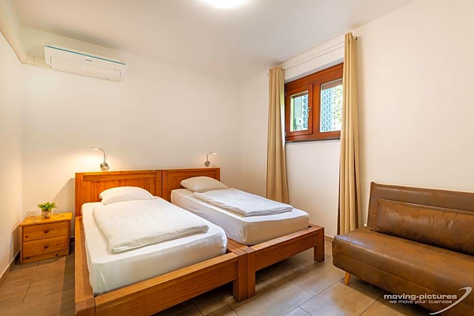 Bamboohouse Motel Riazzino