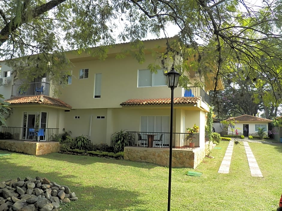 Casa Santa Monica Campestre Pance