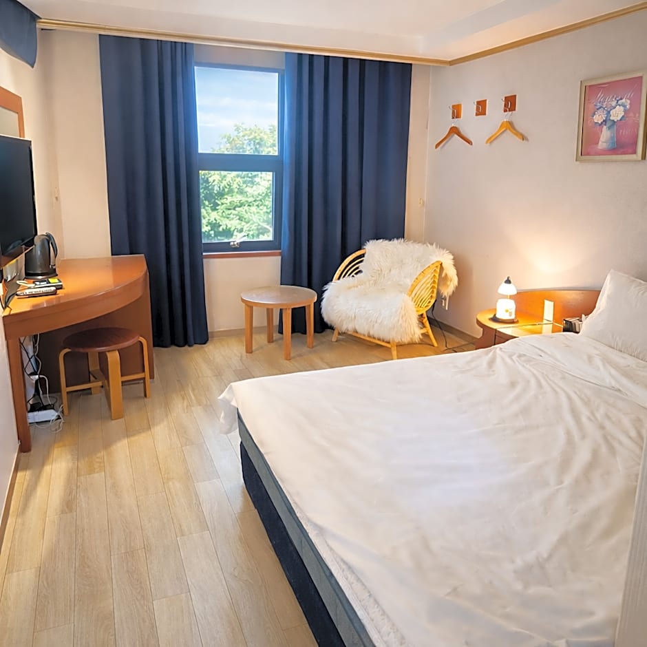 Hotel Busan Station 102