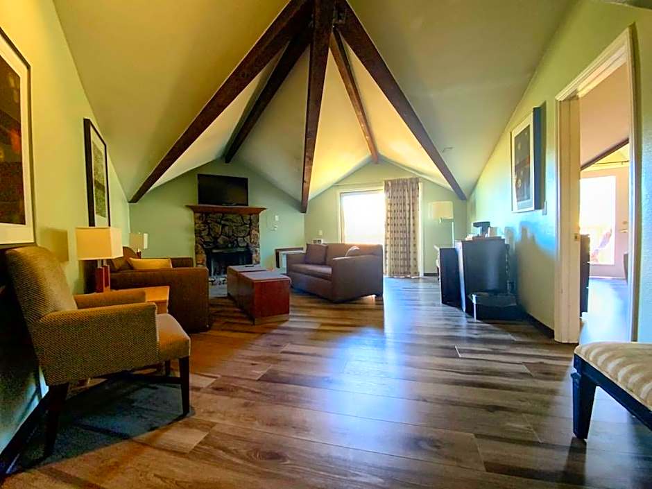 The Retreat on Charleston Peak