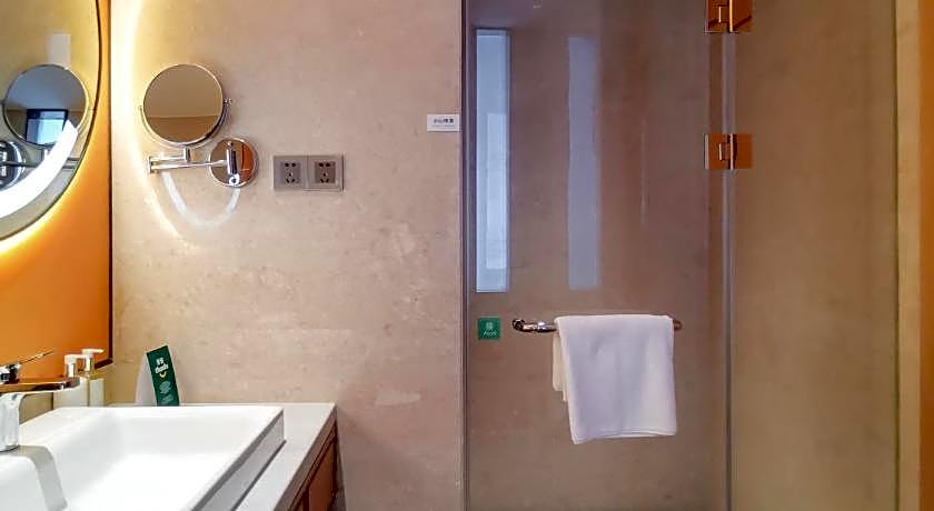 Holiday Inn Luzhou Longjian By IHG