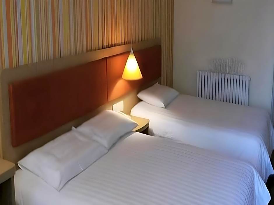 7 Days Inn Turpan Dashizi