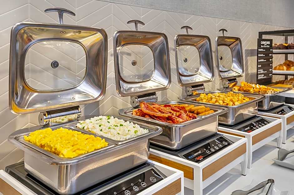 Holiday Inn Laval - Montreal