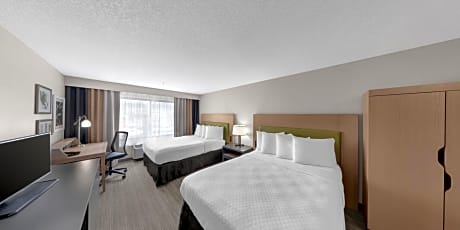 2 Queen Beds, Nonsmoking, Accessible
