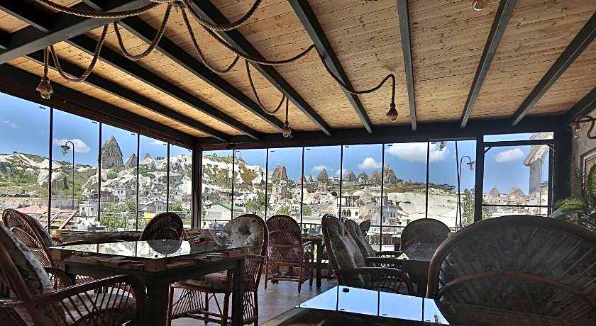 Aren Cave Hotel and Art Gallery