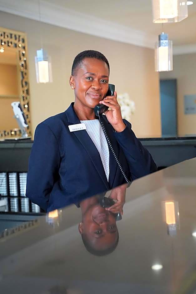 Inani Hotel Gallagher