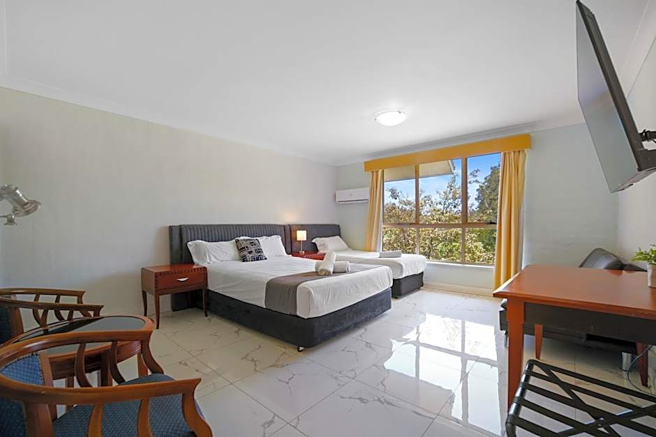 Photo 1 of 50 of Golf Place Inn Wollongong