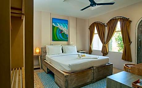 Deluxe Double or Twin Room with Balcony