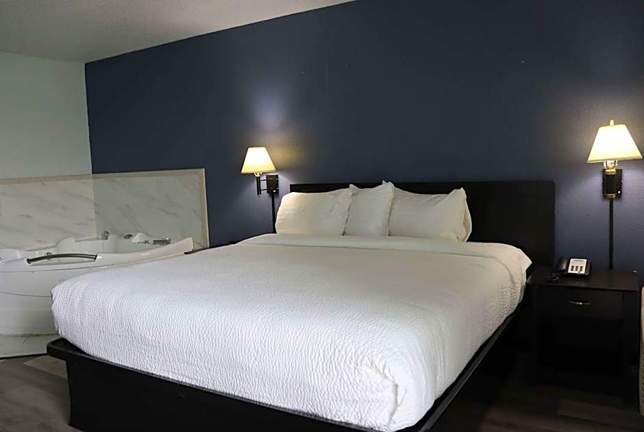 Travelodge by Wyndham Milwaukee