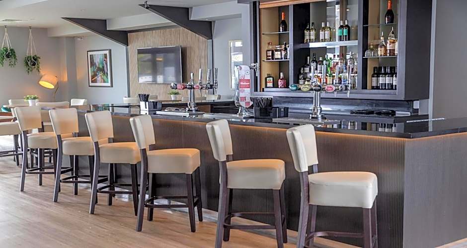 Cambridge Bar Hill Hotel, BW Signature Collection