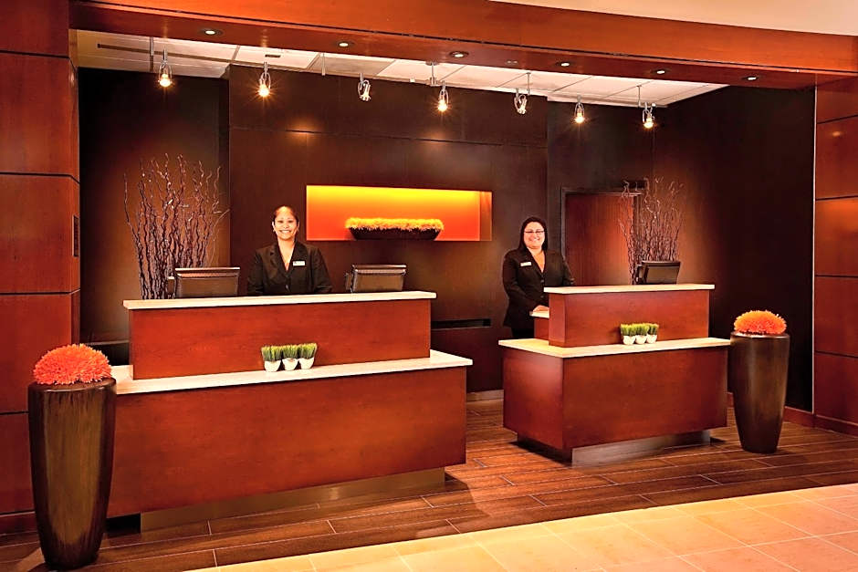 Courtyard by Marriott Seattle Sea-Tac Area