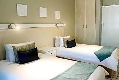 Twin Room with Shower