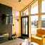 Yellowstone Peaks Hotel