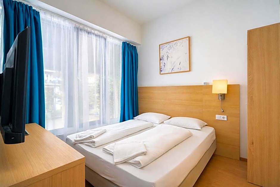 WOW City Hostel