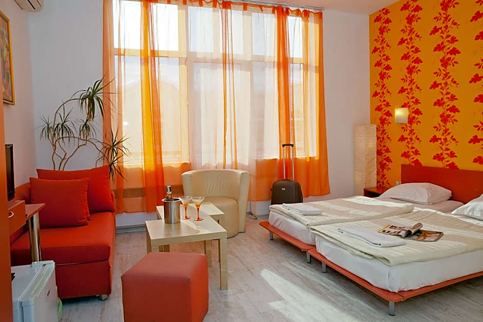 Scotty's Boutique Hotel