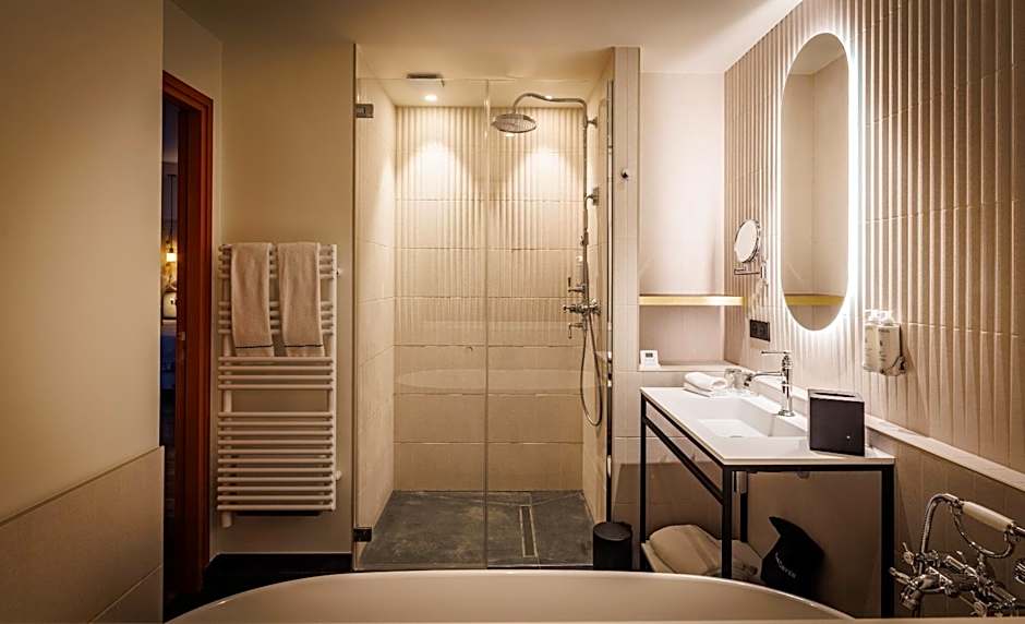 Grand Hotel de Courtoisville