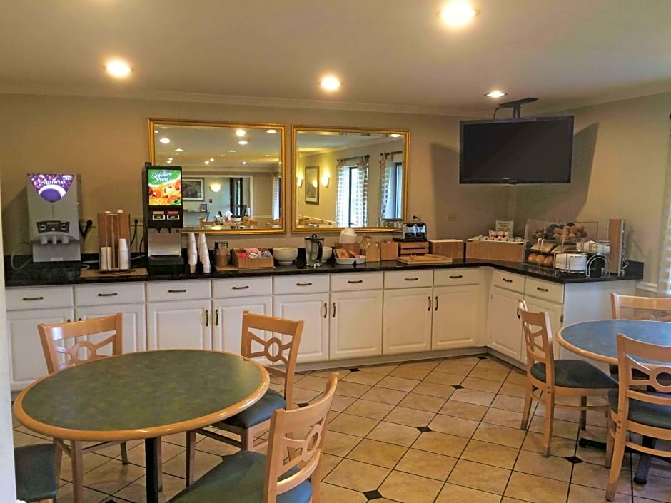 La Quinta Inn & Suites by Wyndham Chicago Gurnee