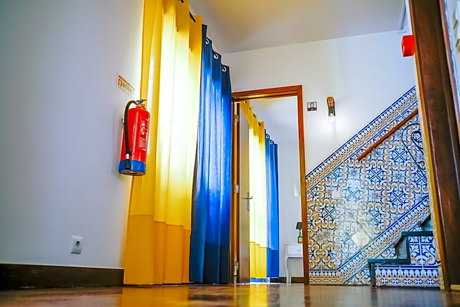 Help Yourself Hostels - Restelo