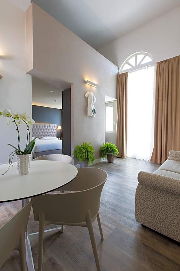 Al Campanile Aparthotel & Suite