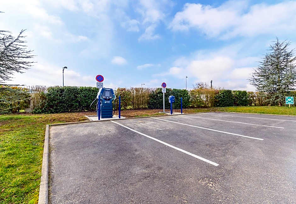 B&B HOTEL Compiegne Thourotte