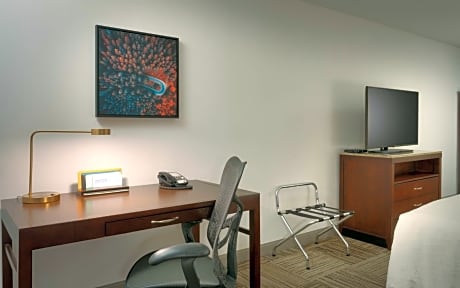 Queen Room with Two Queen Beds - Mobility and Hearing Access