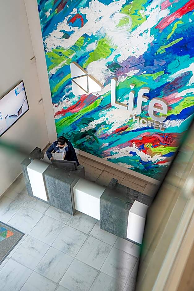 Life Hotel