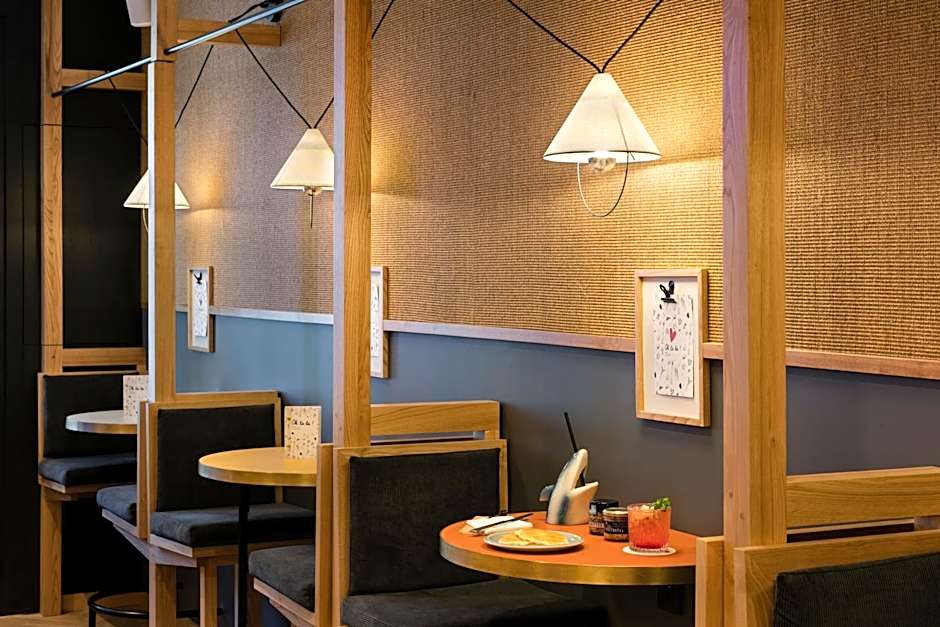 Oh la la ! Hotel Bar Paris Bastille