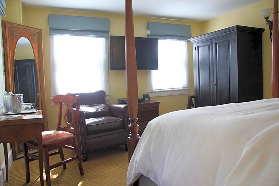 Morris House Hotel - Bed And Breakfast