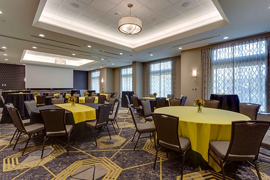 Drury Inn & Suites Pittsburgh Airport Settlers Ridge