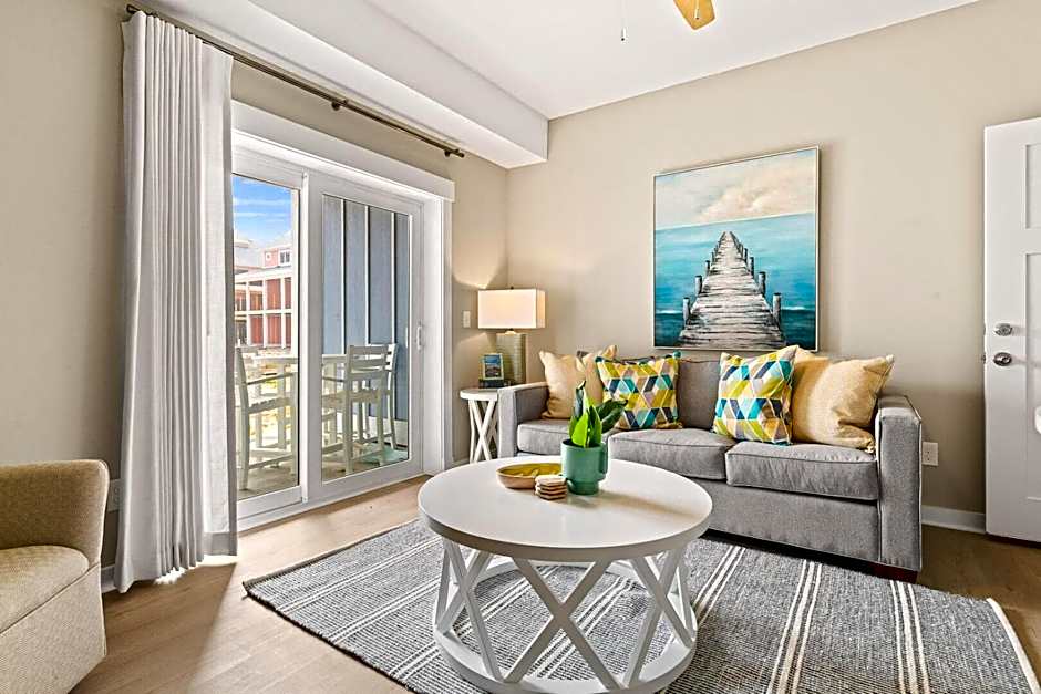 Cambridge Reserve at Bermuda Bay by KEES Vacations