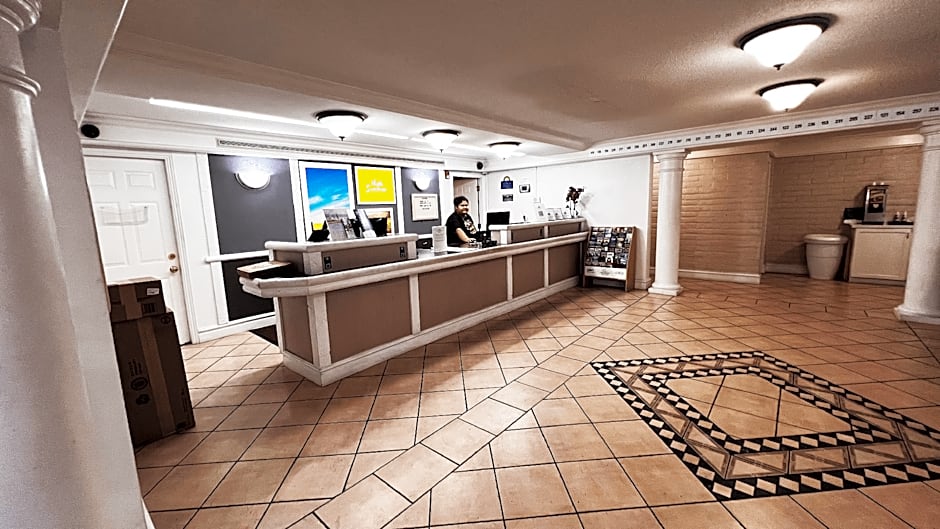 Days Inn by Wyndham Sulphur West