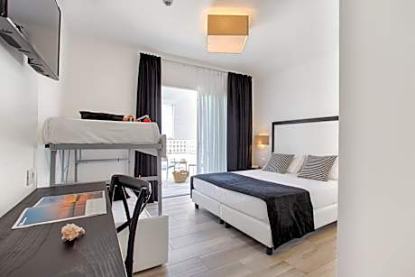 Superior Quadruple Room