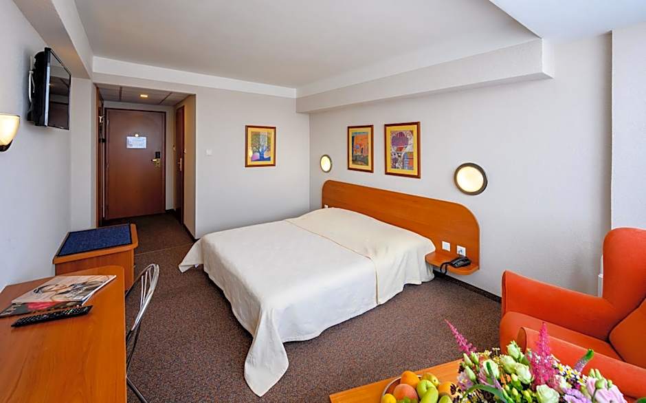 Hotel Lux