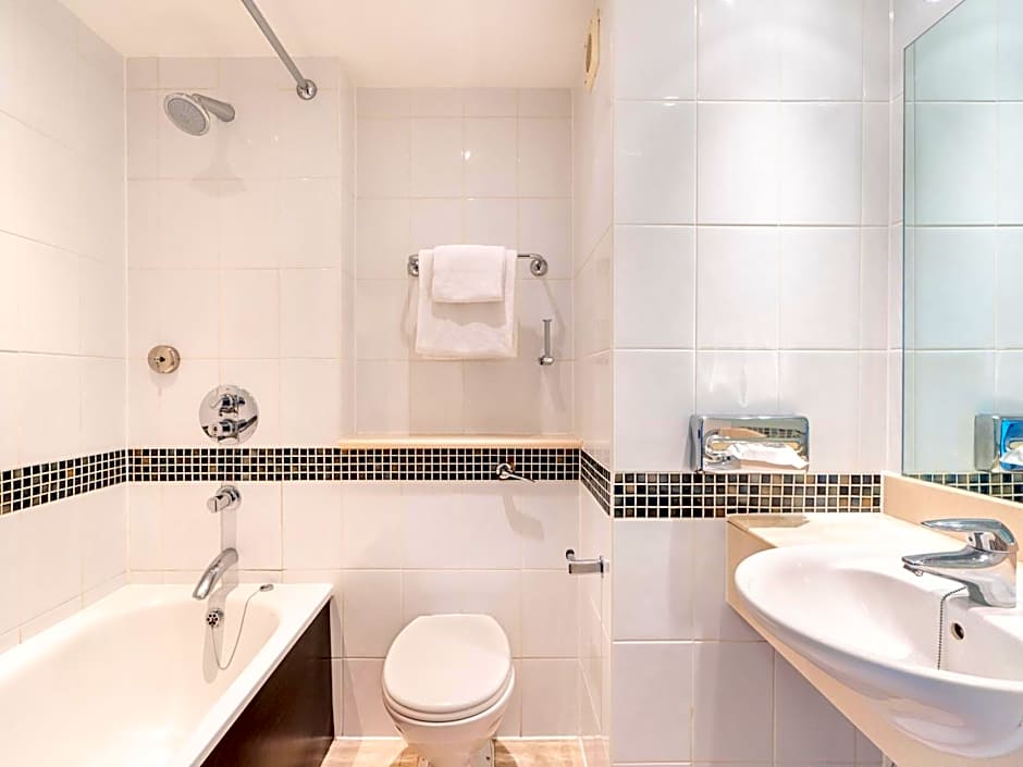 Mercure Maidstone Great Danes Hotel