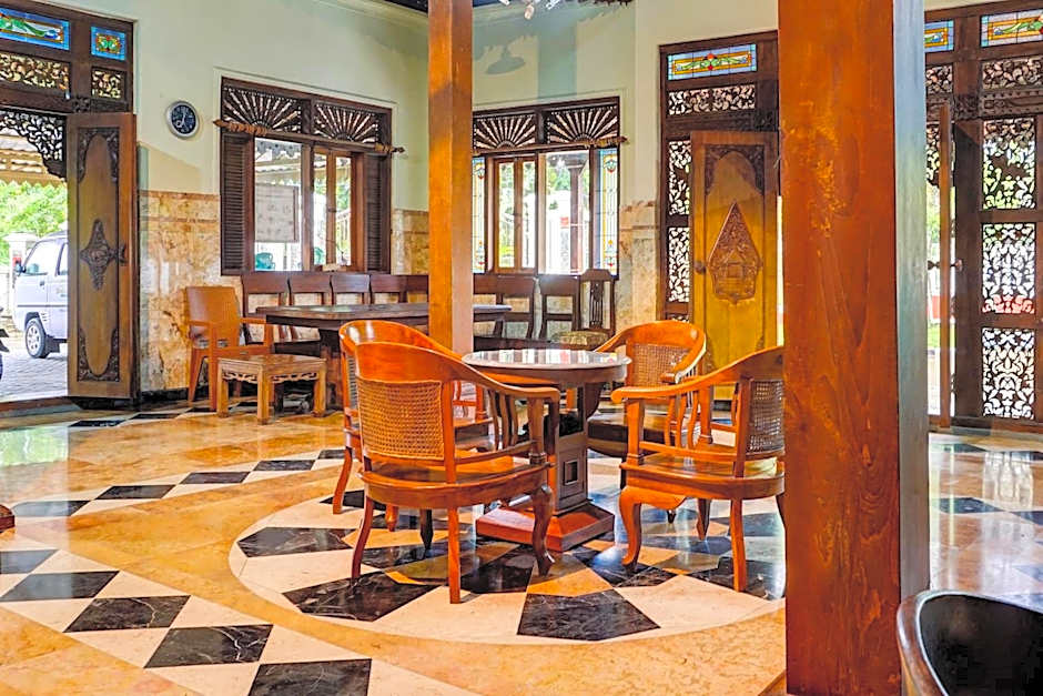 Hotel O Griyo Werdiningsih