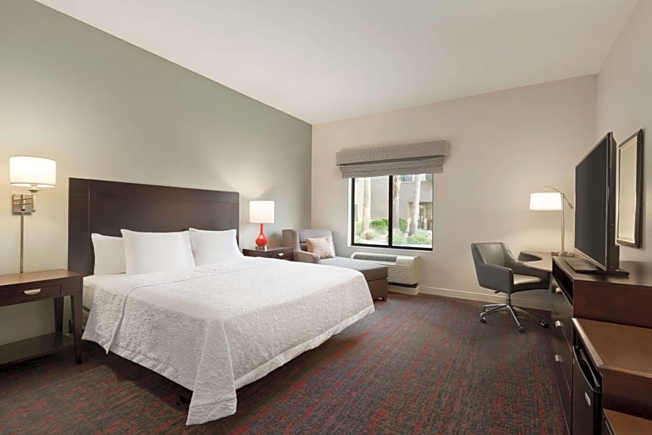 Hampton Inn By Hilton & Suites Phoenix Glendale-Westgate