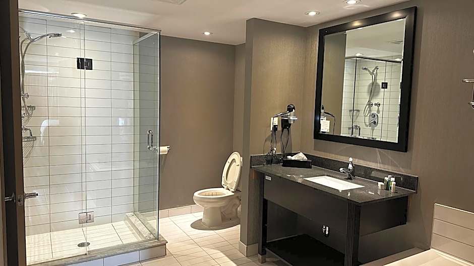 Ramada Plaza by Wyndham Niagara Falls