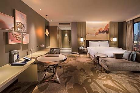Premium King Room